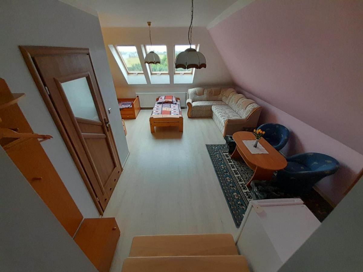 Dom Goscinny U Szymona Wrzosowo  المظهر الخارجي الصورة